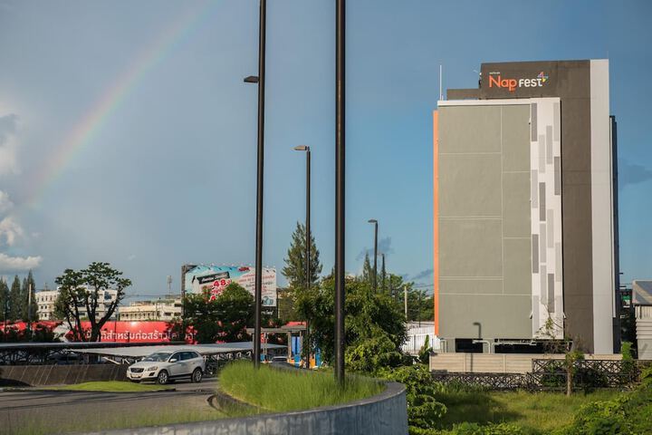 Hotel 56 of 62