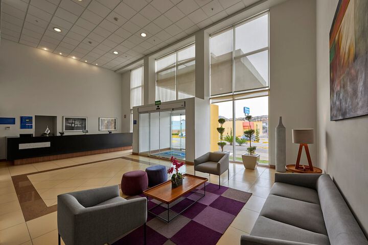 Hotel Interior 4 of 49