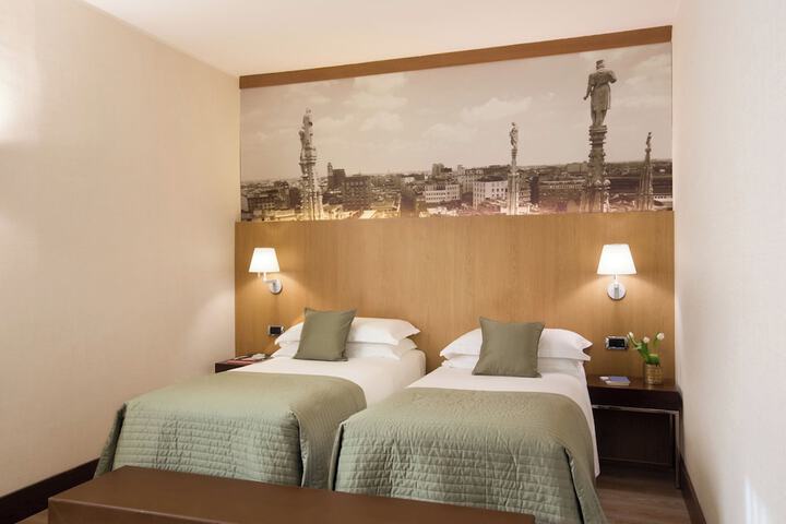 Room 34 of 98