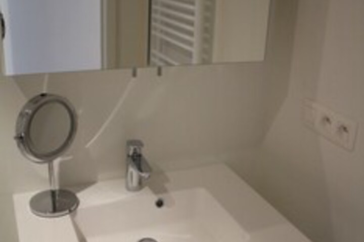 Room 2 of 12