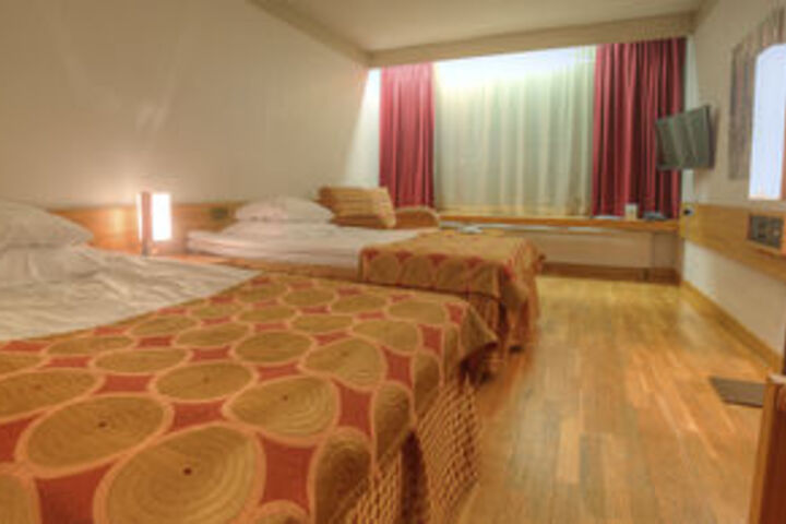 Room 21 of 55