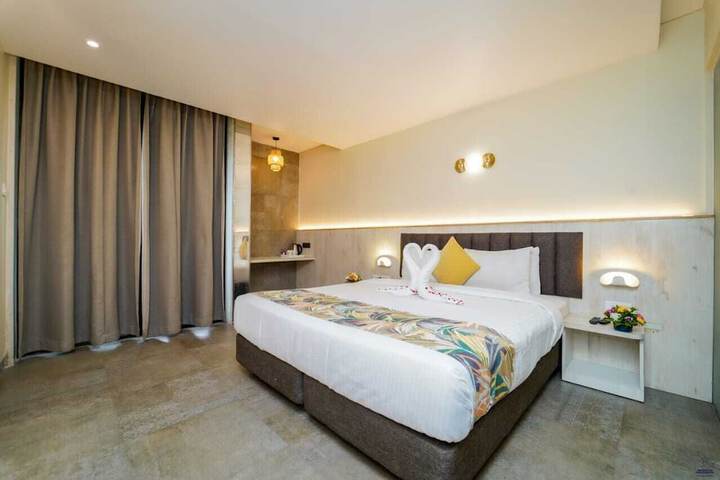 Room 17 of 57