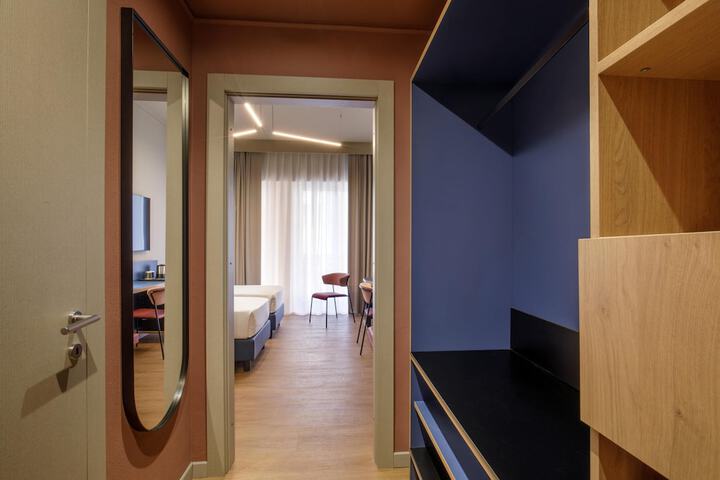 Room 64 of 188
