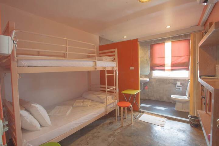 Room 27 of 54