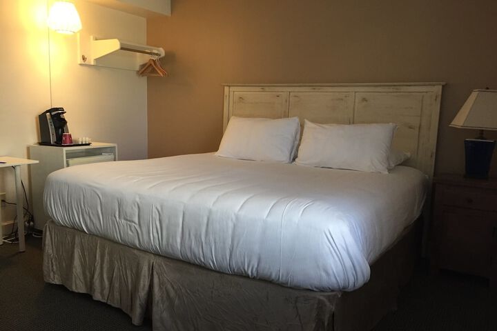 Room 37 of 168