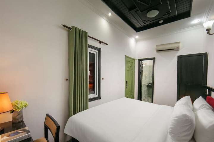 Room 20 of 47