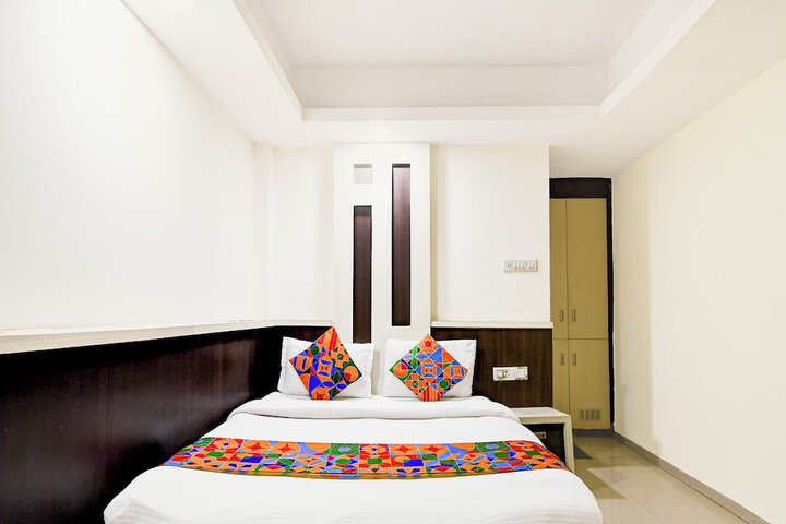 Room 26 of 39