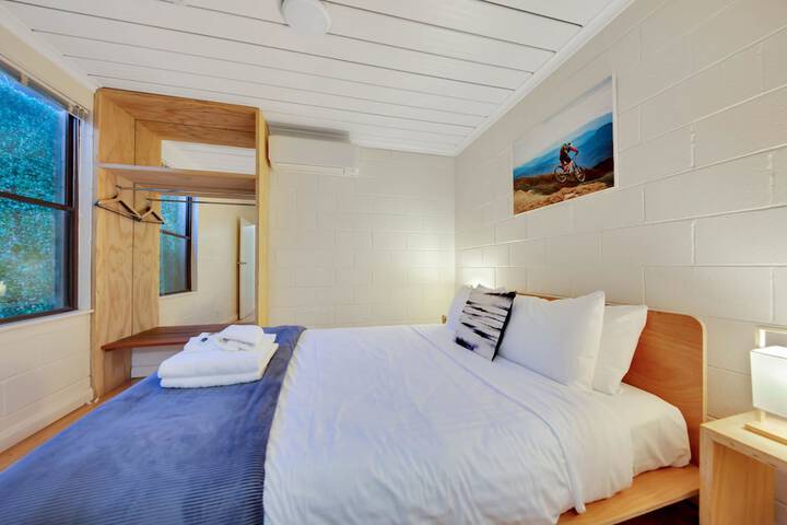 Room 8 of 46