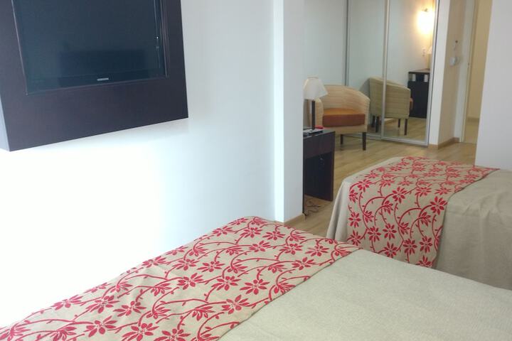 Room 16 of 37