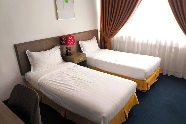 Room 12 of 41