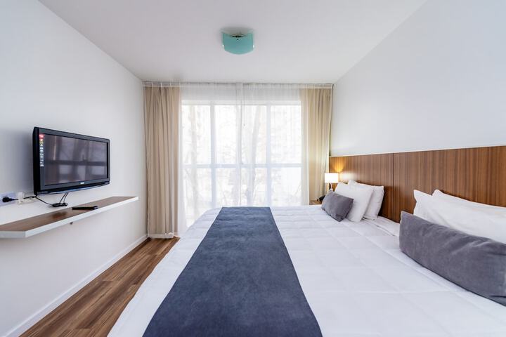 Room 7 of 75