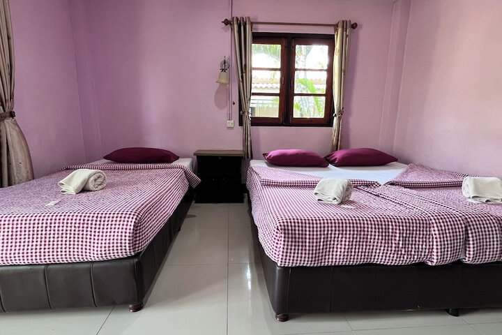 Room 26 of 96