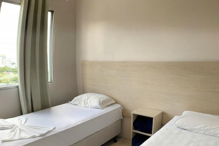 Room 5 of 9