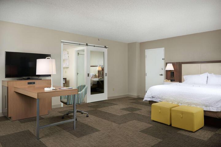 1 King City View with Sofa Bed Microwave, Refrigerator (10 of 12)