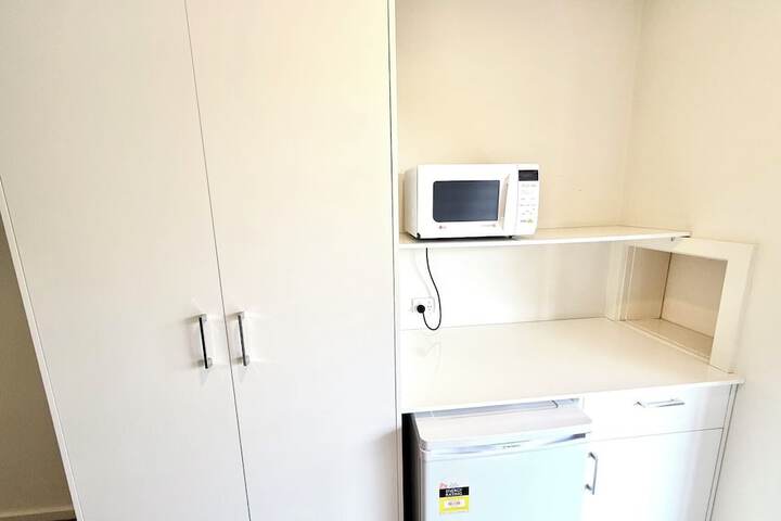Room 7 of 31