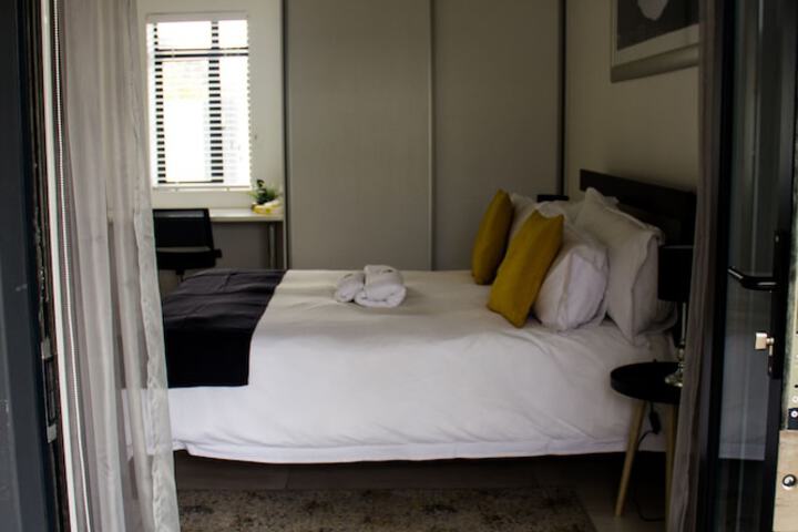 Room 9 of 66