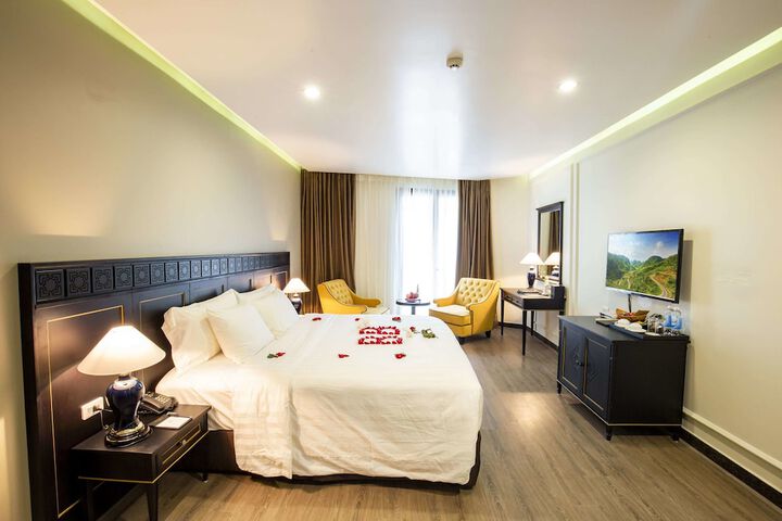 Room 4 of 91