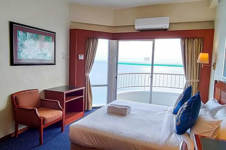 Room 186 of 650