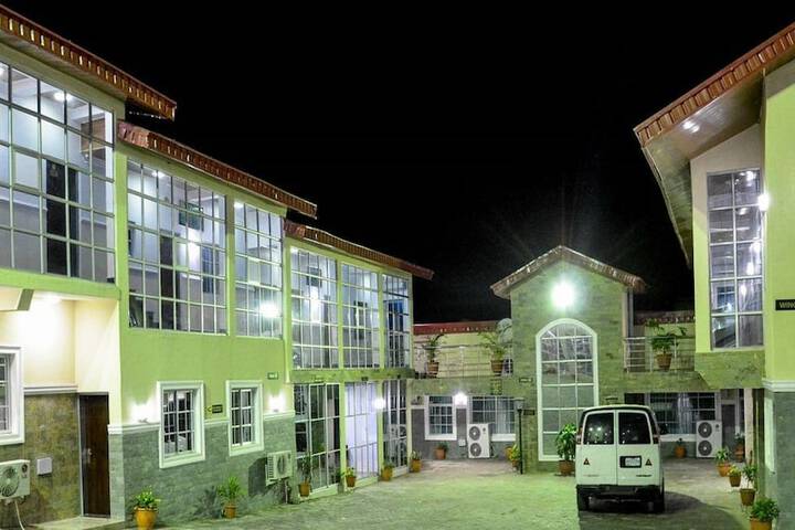 Hotel 11 of 11