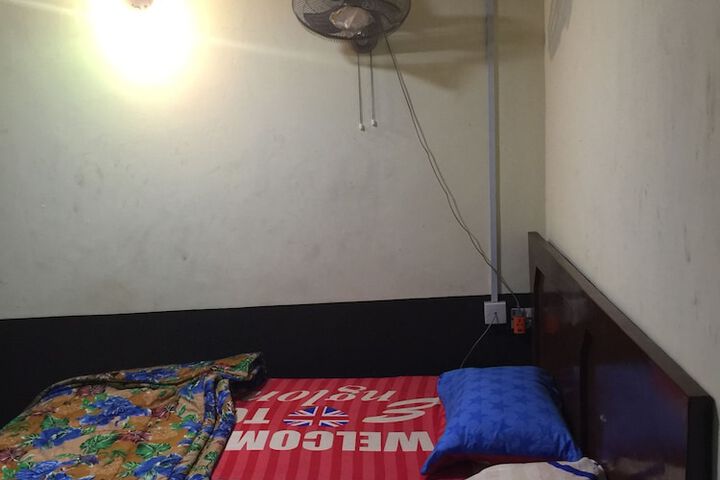 Room 2 of 12