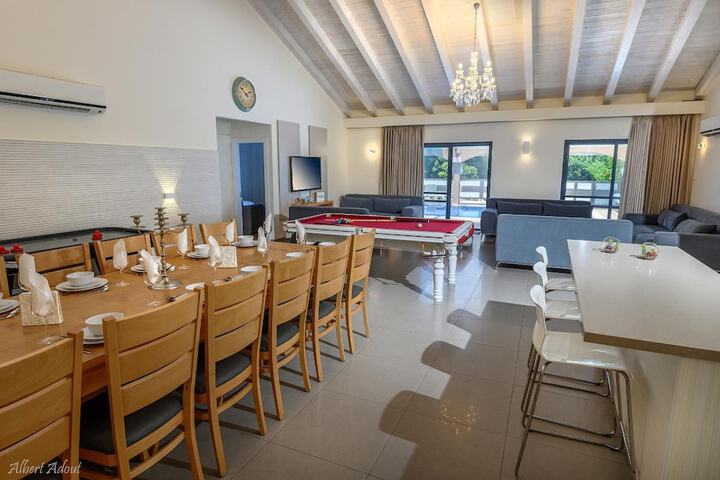 Dining 58 of 70