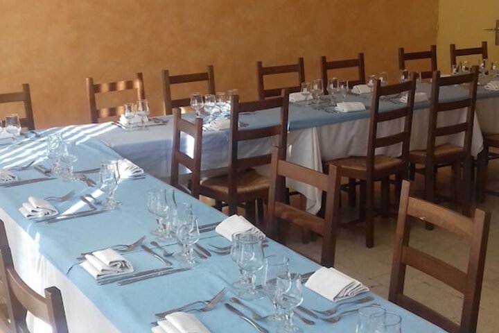 Dining 18 of 24