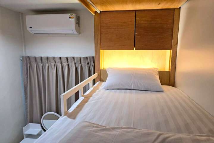 Room 35 of 86