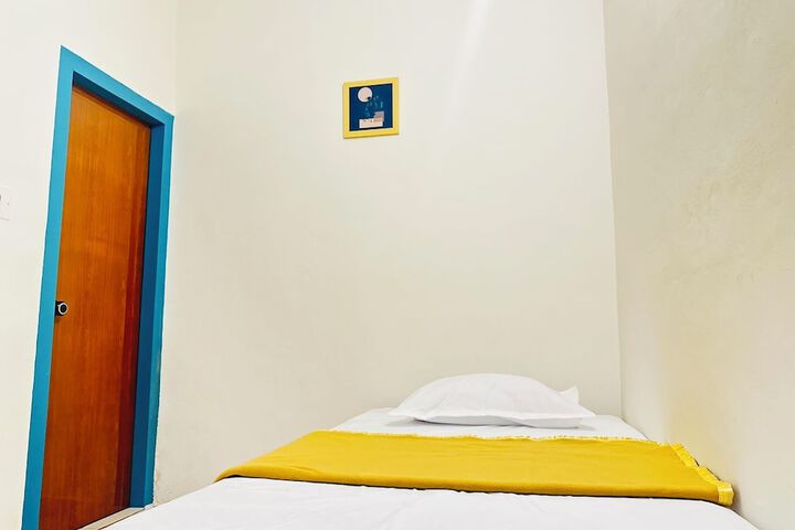 Room 12 of 41