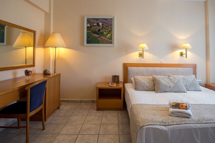 Room 21 of 82