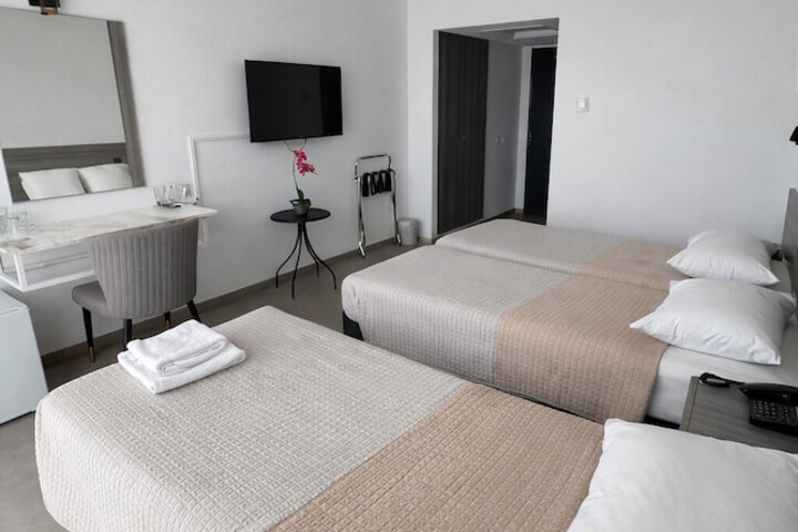 Room 31 of 65