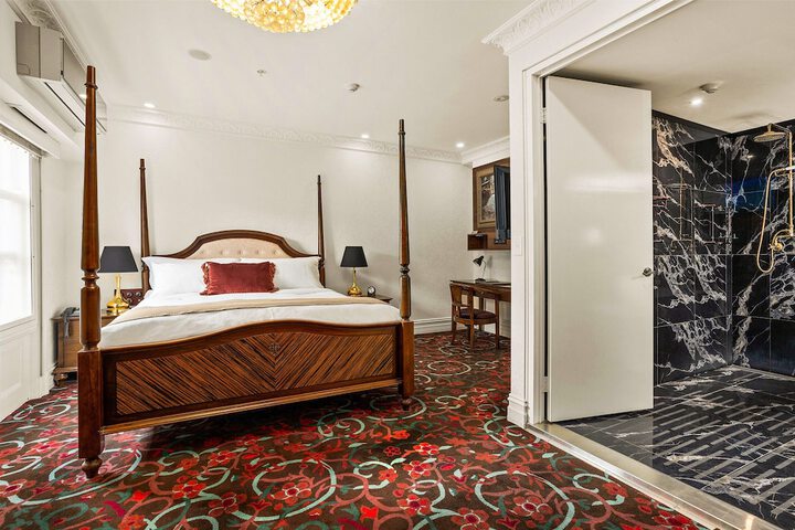 Room 3 of 15