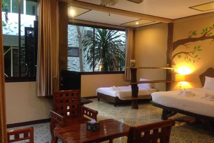 Room 25 of 64