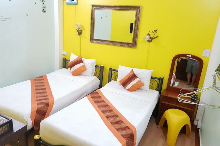 Room 32 of 55