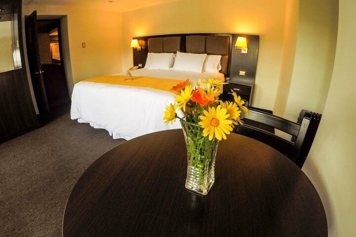 Room 16 of 36