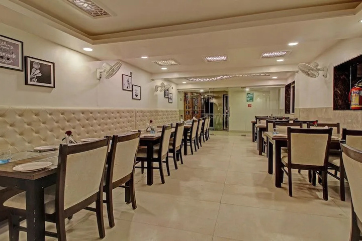 Dining 14 of 17