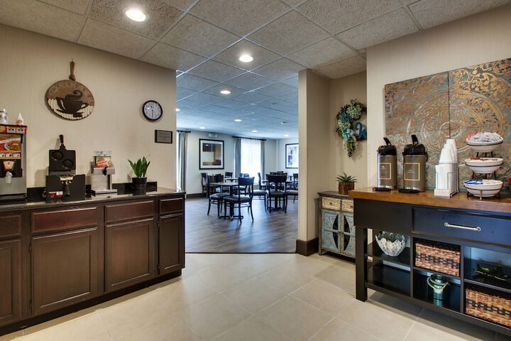 Breakfast area