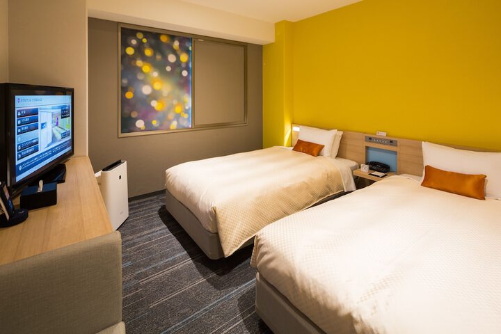 Room 9 of 70