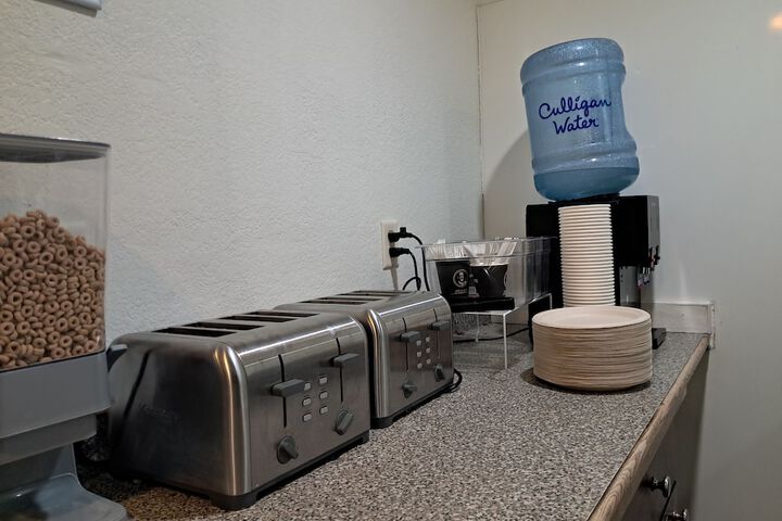 Breakfast/Coffee Service 61 of 93