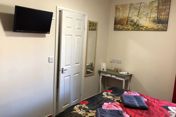 Room 18 of 31