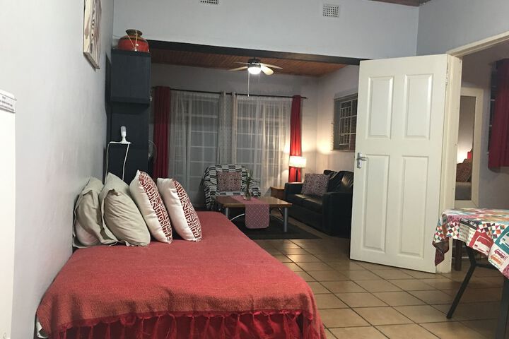 Room 25 of 66