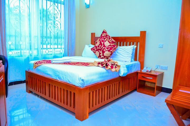 Room 32 of 70