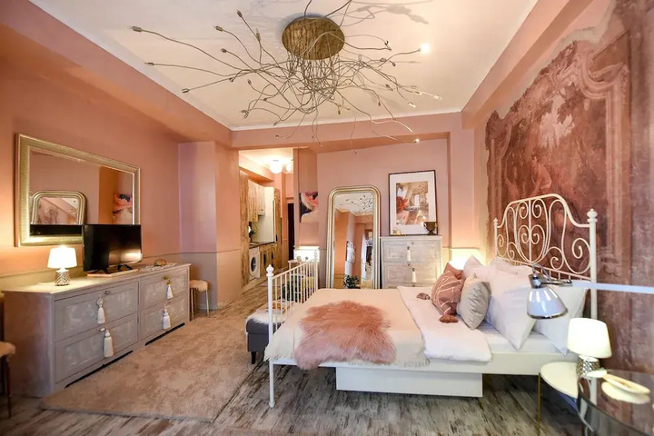 Homey Strada Stirbei Voda 17