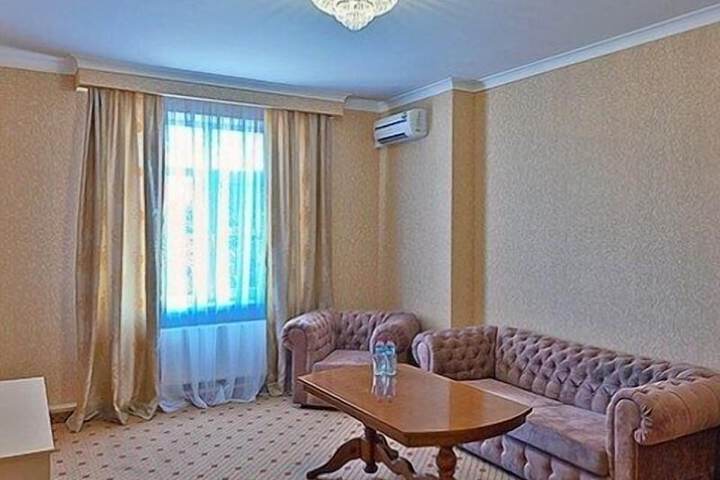 Room 12 of 49