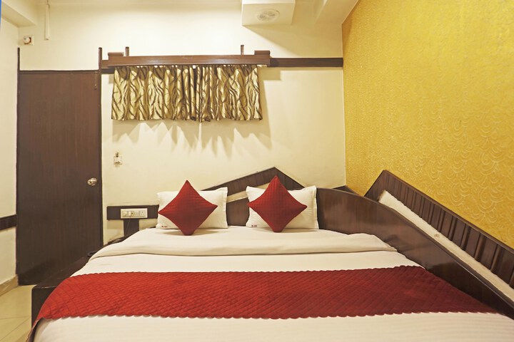 Room 6 of 22
