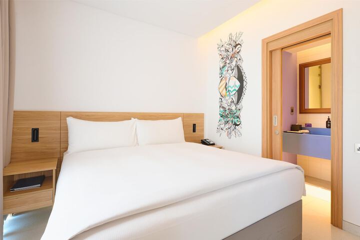 Room 14 of 61