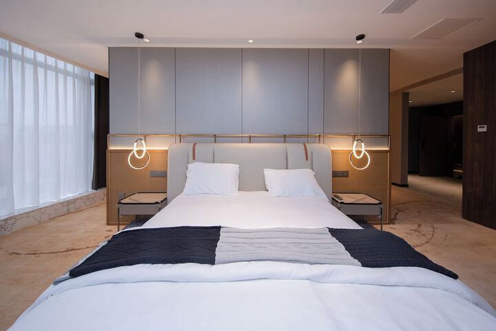 Room 30 of 148