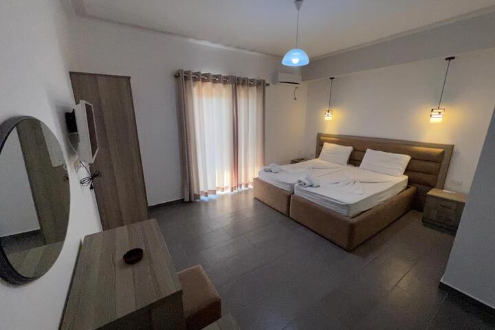Room 21 of 23