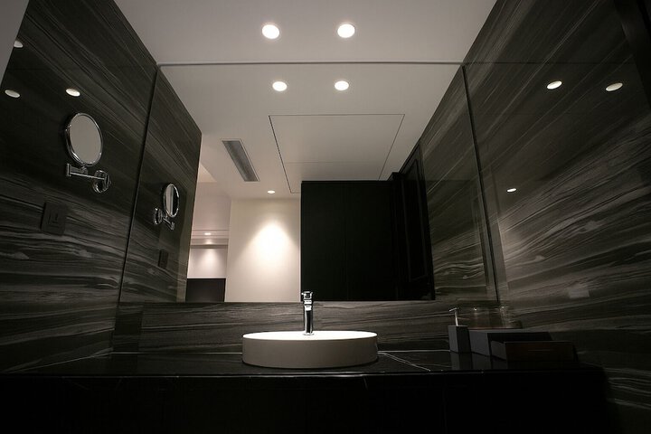 Room 19 of 30