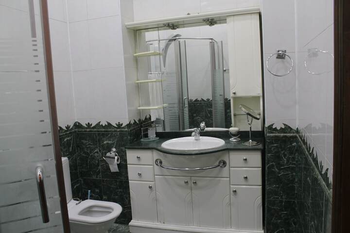 Room 7 of 36