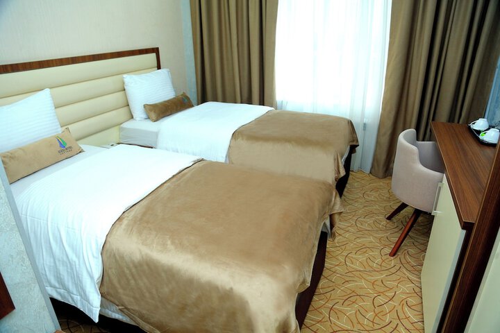Room 6 of 64